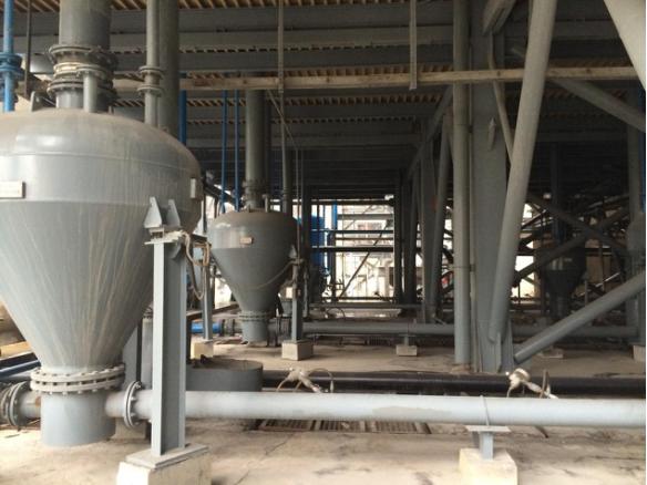 倉泵使用現(xiàn)場(chǎng).jpg 倉泵使用現(xiàn)場(chǎng).jpg